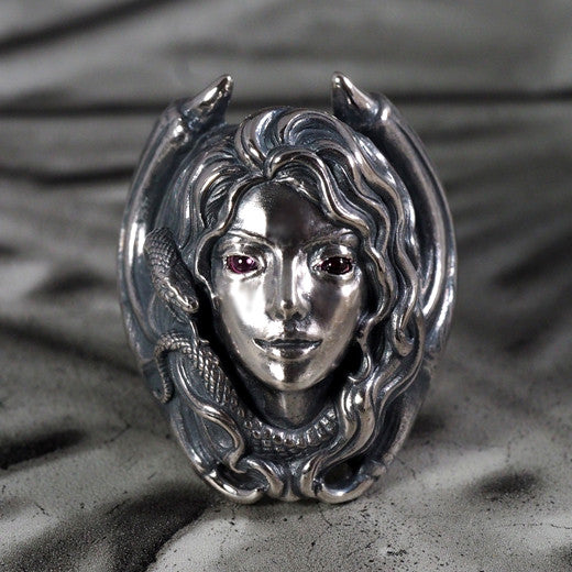 Guardia - Lilith Ring 1