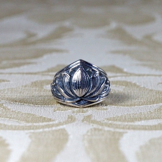 Guardia - Lotus Earcuff 1