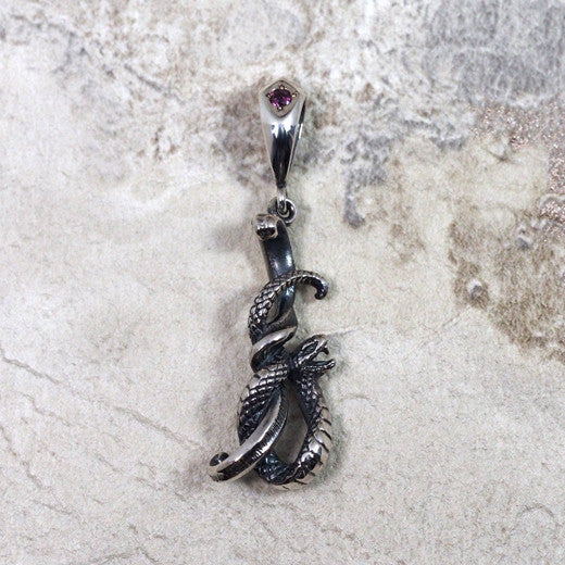 Guardia - Medusiana Pendant 4