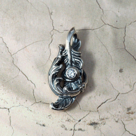 Guardia - Musa Pendant 1
