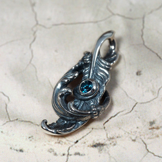 Guardia - Musa Pendant 5
