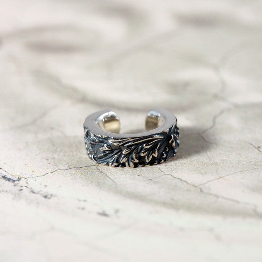 Guardia Acanthus Earcuff 1