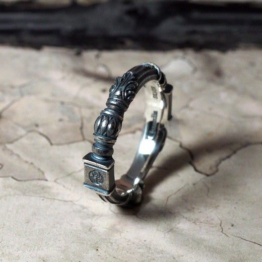 Guardia Ancient Column Ring 6