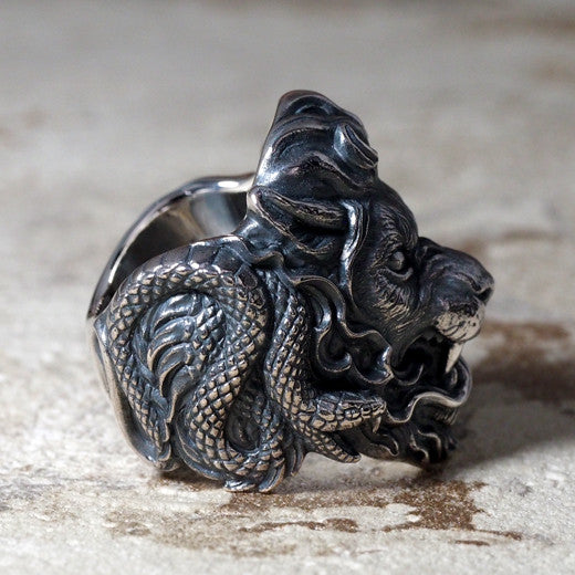 Guardia Chimaira Ring 4