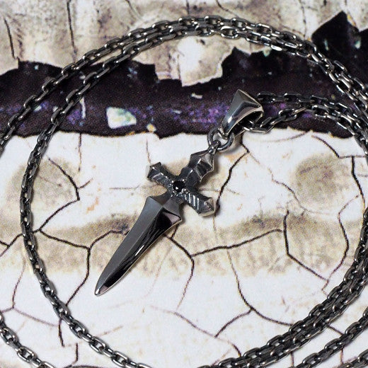 Guardia Dagger Pendant 1