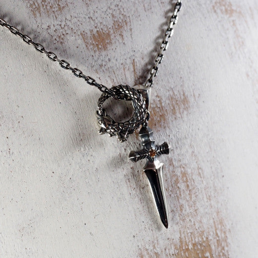 Guardia Dagger Pendant 12