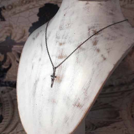 Guardia Dagger Pendant 6