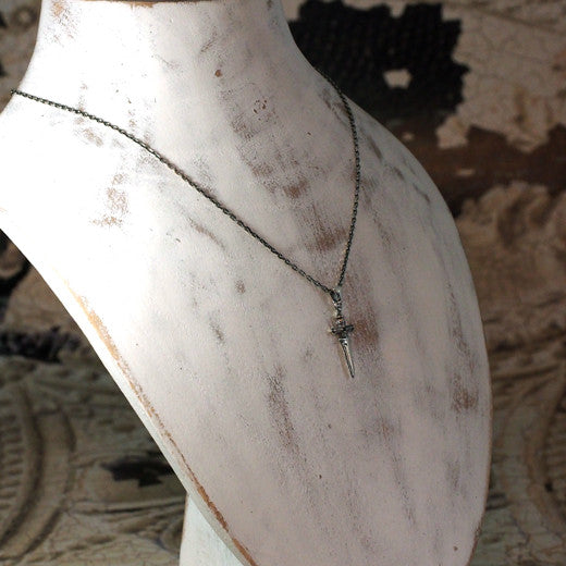 Guardia Dagger Pendant 8