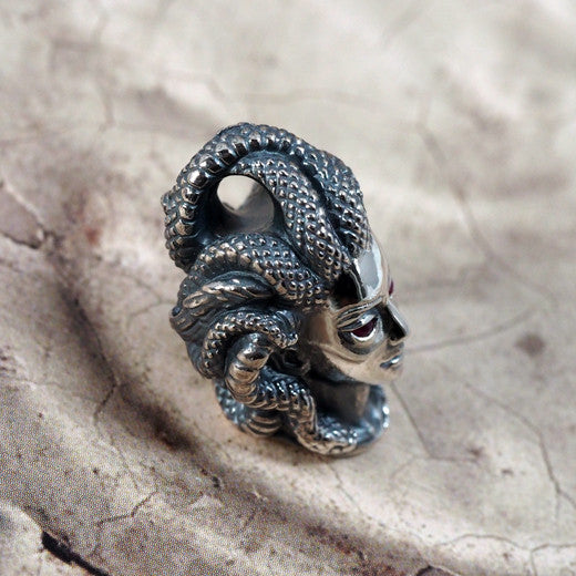 Guardia Medusa Pendant 5