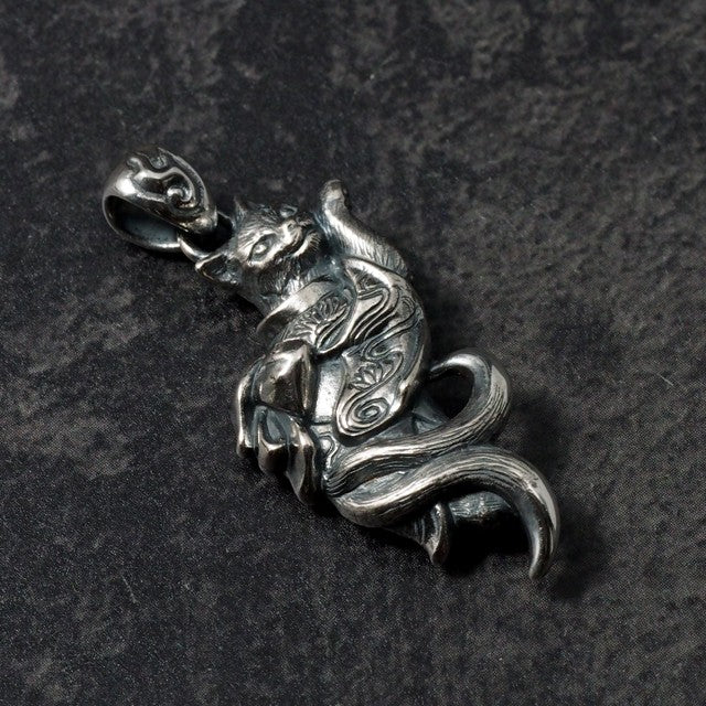 Guardia Nekomata Pendant 5