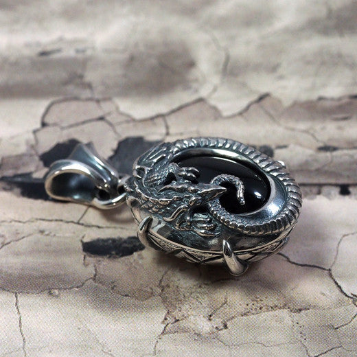 Guardia Ouroboros Pendant 3