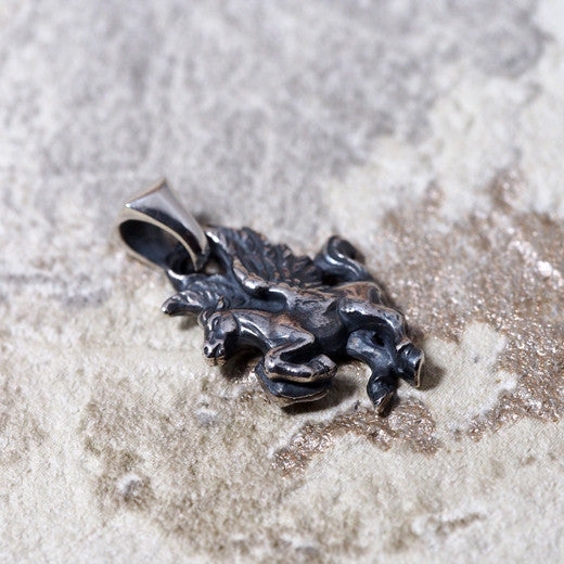 Guardia Tiny Pegasus Pendant 4