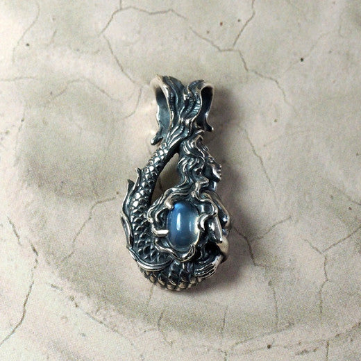 Guardia Tritones Pendant 1