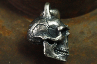 Mad Cult - Arosa Skull Pendant_6