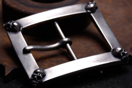 Mad Cult - Four Skull Belt Buckle_3
