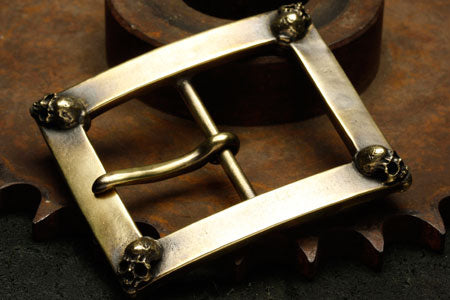 Mad Cult - Four Skull Brass Belt Buckle_2