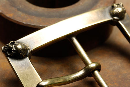 Mad Cult - Four Skull Brass Belt Buckle_3