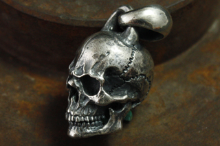 Mad Cult - Lust Pendant_2