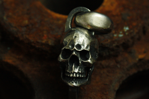 Mad Cult - Madness Skull Pendant_1