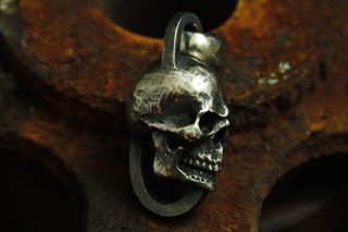 Mad Cult - Madness Skull Pendant_4