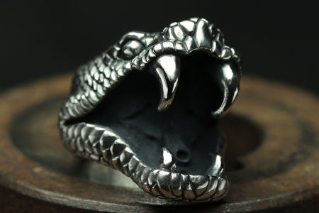 Mad Cult - Murder Snake XL Ring_4