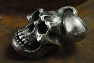 Mad Cult - Olly Skull Pendant_3
