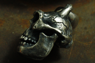 Mad Cult - Olly Skull Pendant_5
