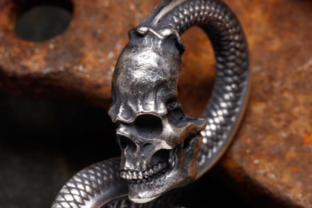 Mad Cult - Parasite Hooker Keyring_