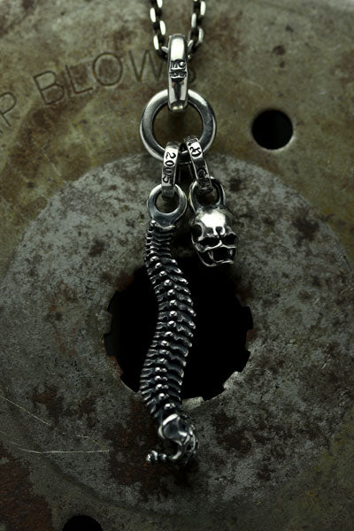 Mad Cult - Predator Pendant S_1