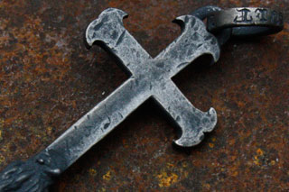 Mad Cult - Santanic Old Future Pendant_4
