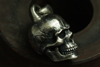 Mad Cult - Spire Pendant_5