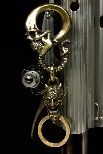 Mad Cult - Taste Hook 7 Brass Keyring_1