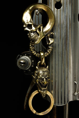 Mad Cult - Taste Hook 7 Brass Keyring_2