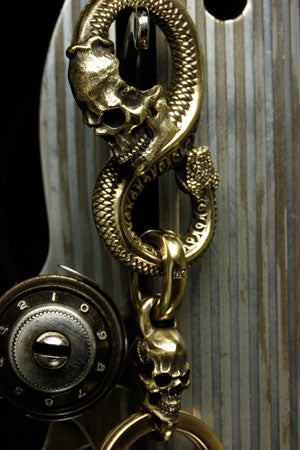Mad Cult - Taste Hook 8 Brass Keyring_2
