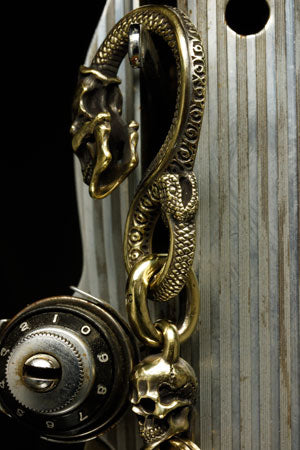 Mad Cult - Taste Hook 8 Brass Keyring_4