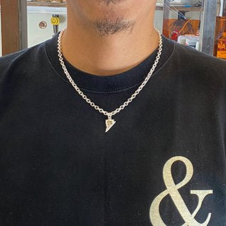 ROAD 18K Gold Thunder Pendant 3