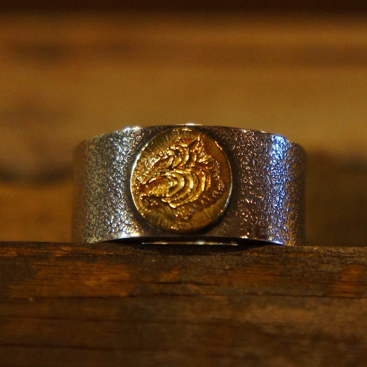 ROAD 18K Gold Tiger Stone Ring 4