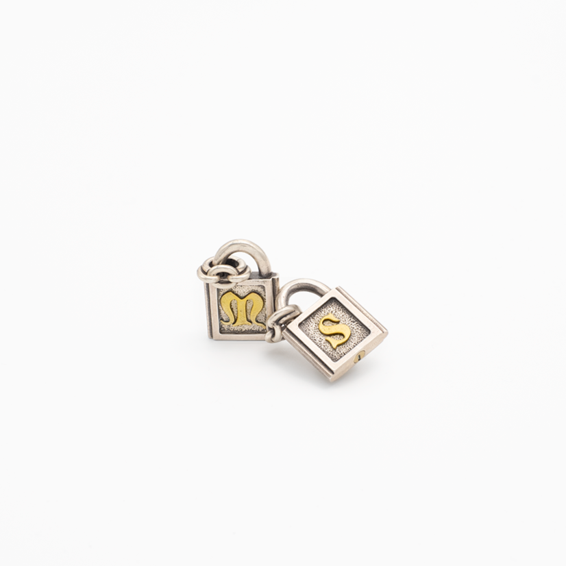 ROAD Alphabet Padlock Pendant 1