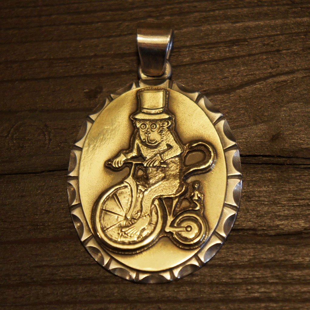 ROAD_Circus_Series_Pendant_ 4