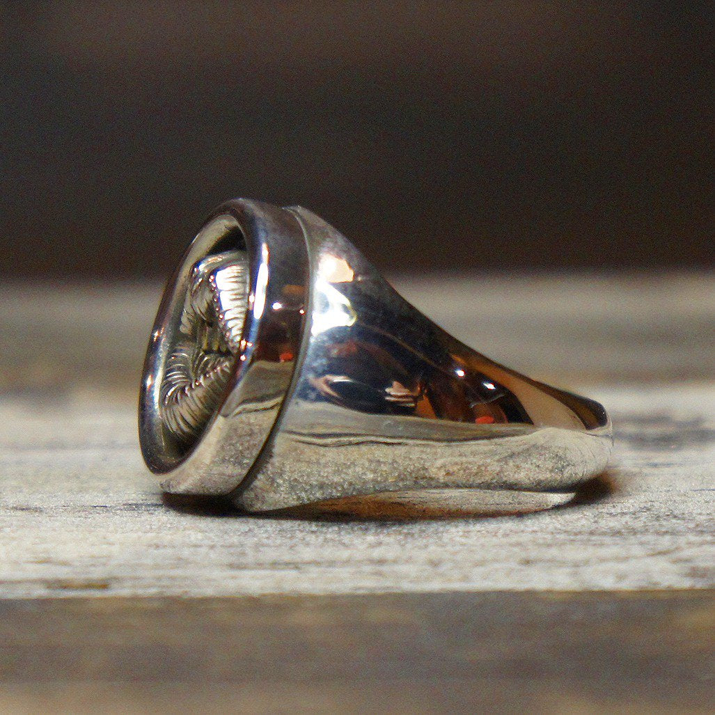 ROAD Fake Smile White Collar Ring 3