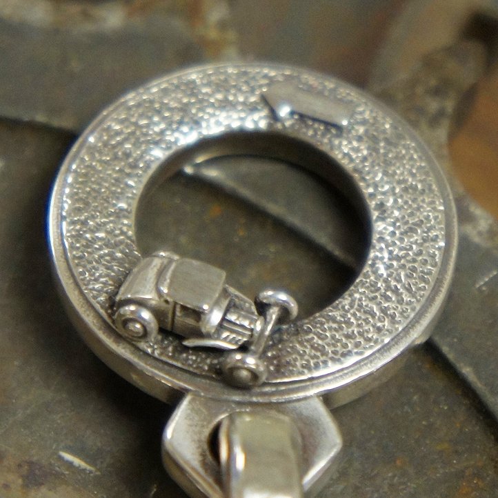 ROAD One Way Bracelet 4