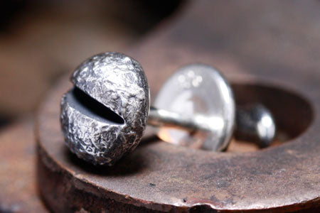 Mad Cult Rusty Stud - P 純銀耳環