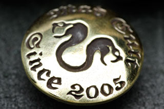 Mad Cult Logo 黃銅裝飾鈕扣