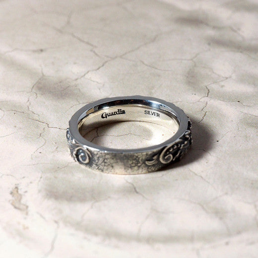 Acanthus Ring