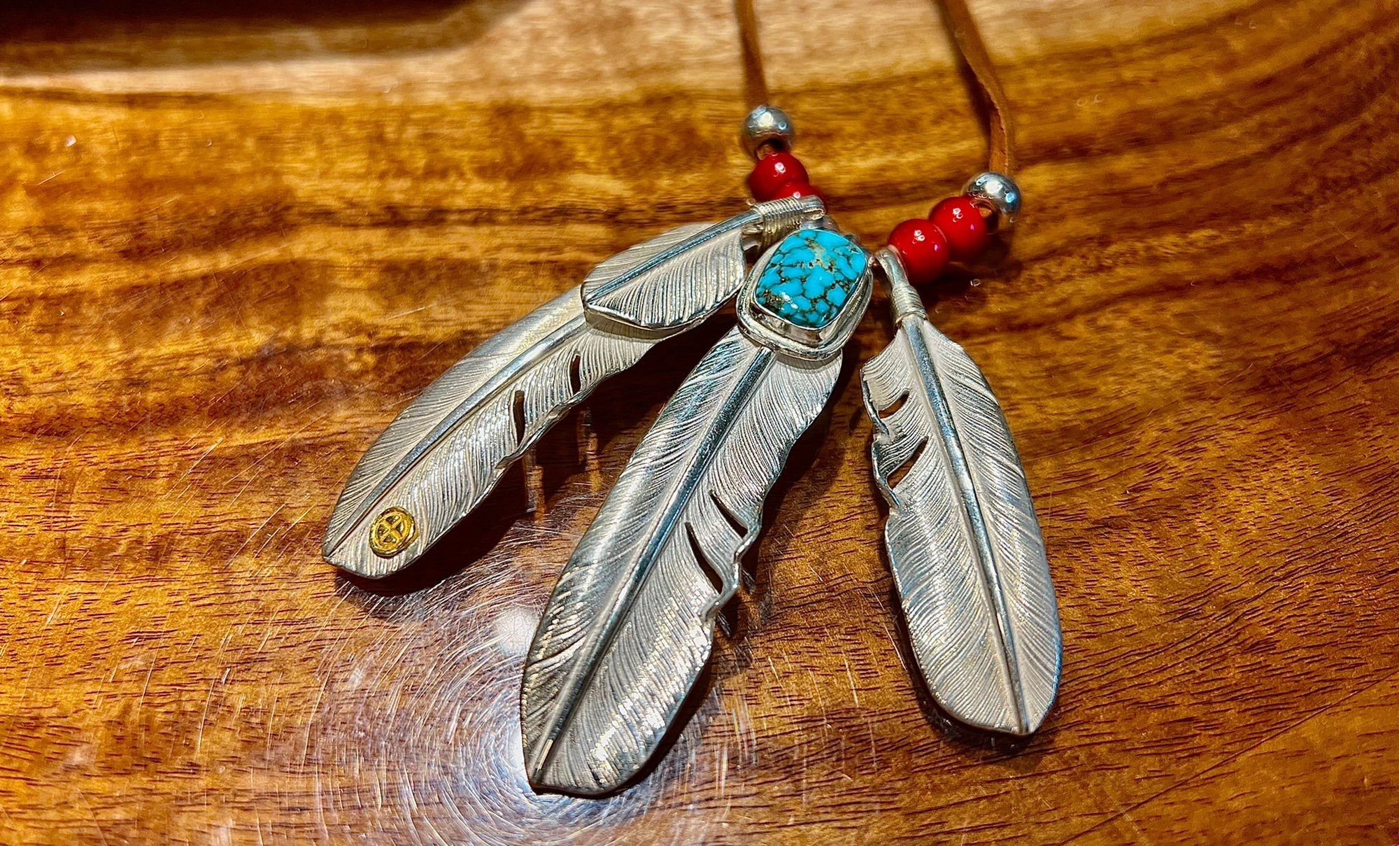 Sunshine Studio Top Turquoise Silver Feather L