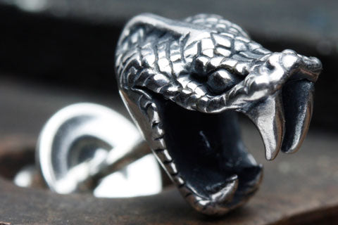 Mad Cult Tiny Viper Head - P 純銀耳環
